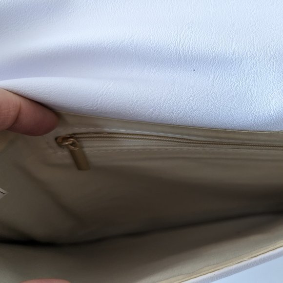 NWT White and Gold Pochette - Picture 8 of 8